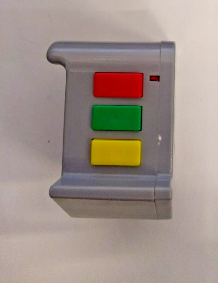 Genuine Ballard Pacific, Dumar 12 Volt Yamaha Raptor Sound Effects Box Gray - Image 1 of 4