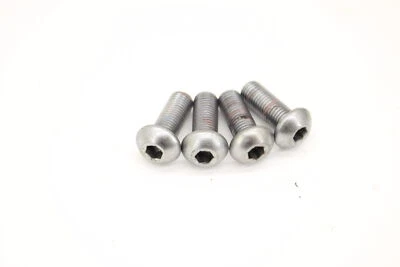 PARAFUSOS DE MONTAGEM DE SUBQUADRO 2012 KAWASAKI NINJA ZX6R 92154-1900 - Imagem 1 de 3