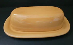 Pottery Barn SAUSALITO AMBER 1/4 Lb Covered Butter Dish Golden Yellow Amber - Picture 1 of 5