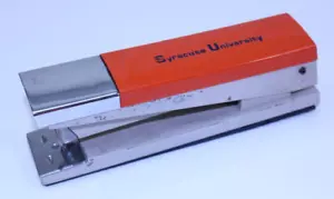 Cucitrice vintage Syracuse University School SU NCAA scrivania ufficio arancione Acco 20 Cuse - Foto 1 di 12