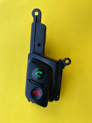 BOTÓN DE INTERRUPTOR DE LLAMADA TELEFÓNICA EN EL VOLANTE KIA SORENTO 2014-2015 OEM 967002P370 Foto 1 de 4