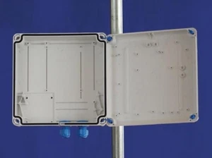 Jirous BOITIER EXTÉRIEUR, 203 x 203 x 65 mm, 2 ports de câble étanches, JE-200 - Photo 1/2