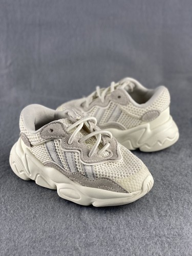 Adidas bambino taglia 7k unisex Ozweego Originals bianco grigio