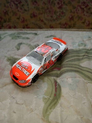 Nascar Winners Circle 2004 Kevin Harvick #29 Team Realtree Hood Series 1:64 Foto 1 de 4