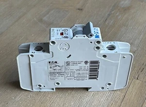 EATON WMZT1C10 CIRCUIT BREAKER 1 POLE 10A - Picture 1 of 5