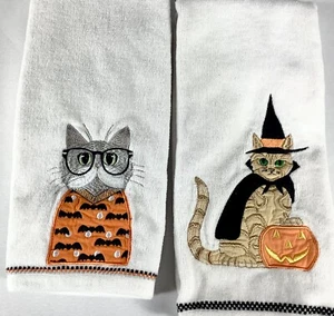 TRULY LOU Hand Towels Set of 2 Halloween Cats Appliqué Embroidered White GUC - Picture 1 of 4