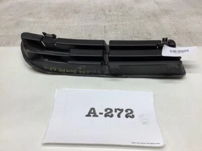 Volkswagen Jetta 2004 sedán parachoques delantero izquierdo inferior parrilla  Foto 1 de 4