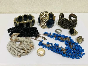 Vintage Costume Jewelry Estate Lot! - Picture 1 of 5