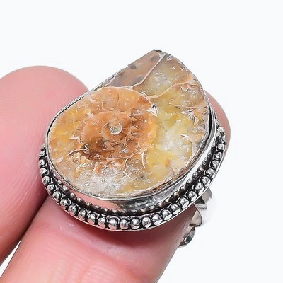 Регулируемое кольцо с аммонитом и драгоценными камнями ручной работы уникальный рождественский подарок ювелирные изделия FR 1835 - Изображение 1 из 4