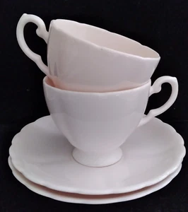 Lot of 2 Tuscan Fine Bone China England Soft Pink Teacup Saucer Set - Picture 1 of 13