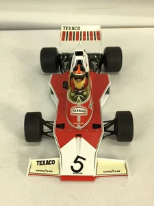 1/18 Minichamps Mclaren Ford M23 1974 #5 E.Fittipaldi Red White w/ Box Model Car - Picture 1 of 9