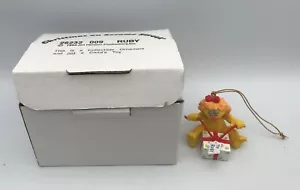 Grolier Adorno de Navidad Plaza Sésamo RUBÍ De Colección Jim Henson Caja Original - Imagen 1 de 4