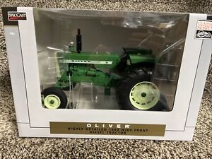 2023 Spec Cast 1/16 Oliver 1800 Diesel Wide Front Tractor SCT923 NEW!!