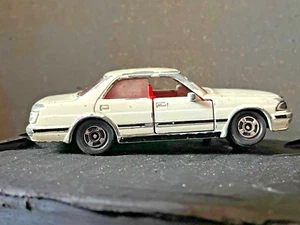 Tomy Tomica Toyota Crown Open Doors Year 1987 # 55 Very good - Picture 1 of 5