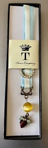 Vintage ABBESSES Austrian Crystal Ribbon Bookmark-Bee-Two's Company - Picture 1 of 3