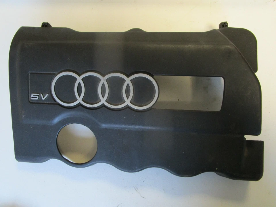 Audi A4 S4 B5 8D 1996 tapa motor gasolina moldura 058103724C Foto 1 de 1