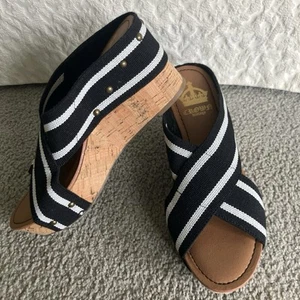 Crown Vintage Women’s Sz 8M* Slip On Sandals Stretch Band ~Cork Wedge~Blk/White - Picture 1 of 13