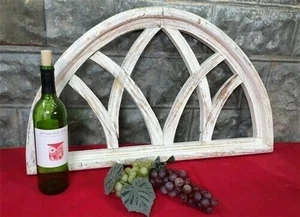 Finestra in legno cattedrale chiesa cerchio mezzo arco, cornice finta rustica bianca - Foto 1 di 6