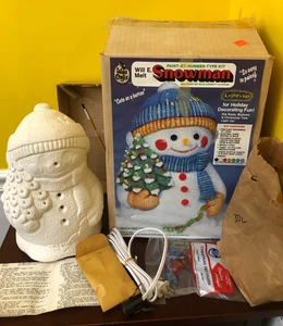 Will E. Melt Wee Crafts 1984 pintura por número iluminado kit de muñeco de nieve prefundido nuevo en caja - Imagen 1 de 13