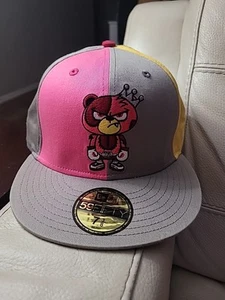 Gorra Kidrobot New Era Ajustada Rara Adulto Talla 7 3/8 Nueva con Etiquetas Princesa - Imagen 1 de 10