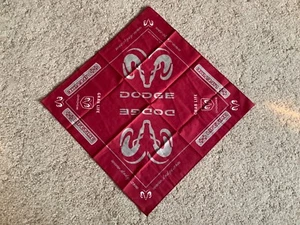 Dodge Ram Publicidad BANDANA Gris Rojo Agarra Life By the Horns NUEVO - Imagen 1 de 2