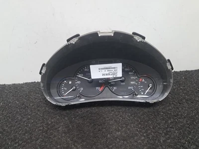 Compteur PEUGEOT 206 PHASE 2 6106LG - Photo 1/4