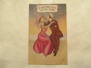Postcard It is no crime to Kiss in this town Romance Romantic 1911 - Picture 1 of 2