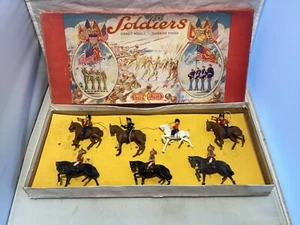 HALBMONDSPIELZEUG (CHARMENS BEMBROS?) PFERDESCHUTZ SET - Bild 1 von 11