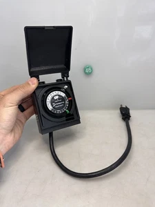 INTERMATIC OUTDOOR HB35R HEAVY DUTY POOL SPA LIGHTING TIMER BLACK Tested - Picture 1 of 2