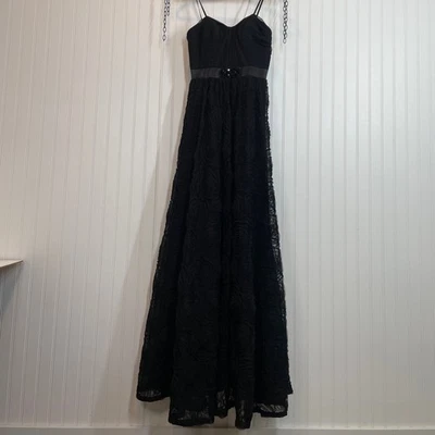 Adrianna Papell Black V-Neck Pleat Bodice Rosette Ball Gown Dress Size 4 - Image 1 of 4