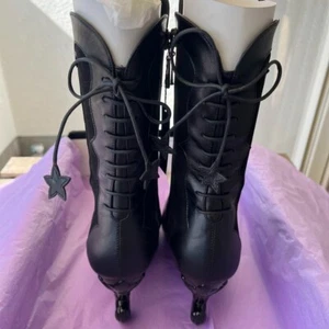Anna Sui Cat Heel Boots Rare Discontinued Black Leather Unused free shipping - Picture 1 of 10