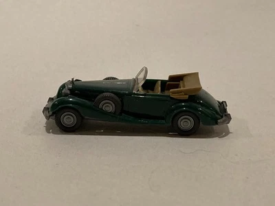 Wiking Mercedes 540 K convertible sedan/ auto / vehicle, HO / 1:87 scale, green - Image 1 of 4