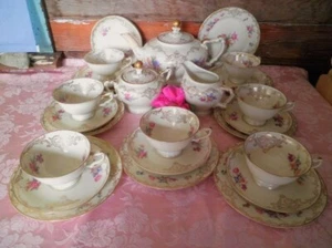 VINTAGE TEA SET HEINRICH CHRISTINE 27PC TEAPOT 7X TRIOS HIGH QUALITY GERMANY - Picture 1 of 15