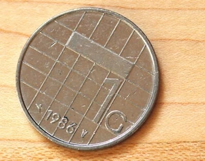 1986 Netherlands 1 Gulden Nickel - Picture 1 of 2