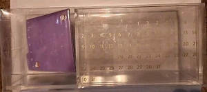 Hello Kitty Perpetual Calendar Acrylic - Picture 1 of 4