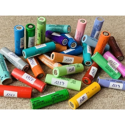 🔋 Rechargeable batteries Job Lot MIX18650 SAMSUNG LG SONY 3.7v 1000-1500 mAh - Image 1 of 4