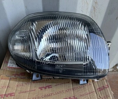 Faro delantero derecho TYC Renault Clio 98 - 01 Off Side RHD 7701045172 Foto 1 de 4