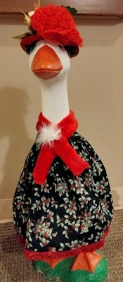 Conjunto Ropa Ganso Único 25-27 Plástico o Cemento Navidad Foto 1 de 4