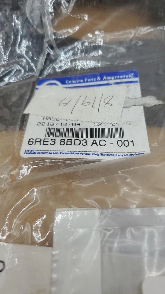 Nuevo cojín de asiento delantero OEM Mopar 6RE38BD3AC 2020 Ram 1500 Foto 1 de 4