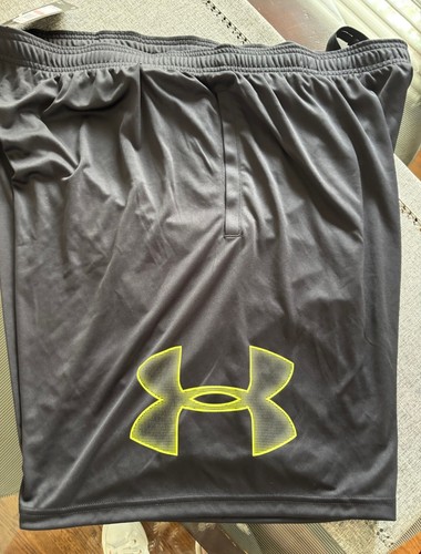 Under Armour pantaloncino da allenamento uomo 3XL grigio nuovo con etichetta