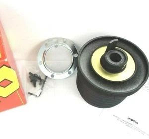 Genuine Momo steering wheel hub boss kit C157 for BMW E28 E9 E24 E23 E21 E12 etc - Picture 1 of 3
