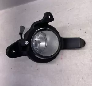 2017 2018 2019 TOYOTA CHR C-HR FRONT FOG LIGHT LAMP OEM RIGHT SIDE - Picture 1 of 7