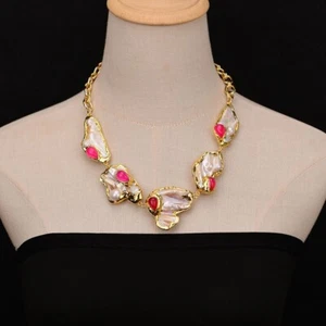 Natural Big Mix Color Baroque Mabe Pearl With Red Jade Gold Edged Chain Necklace - Picture 1 of 9