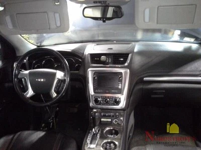 GMC Acadia 2013 puerta guantera Foto 1 de 4
