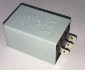 INTERMITTENZA ELETTRONICA FRECCE FLASHING ARROW ELECTRONICS 6 - 12 VOLT - Picture 1 of 2