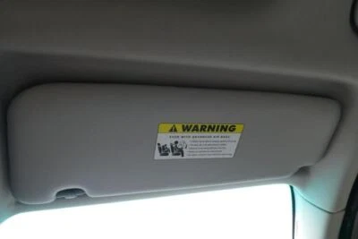 Parasol de pasajero vinilo iluminado para BMW 550i 1696389 06-09 Foto 1 de 4