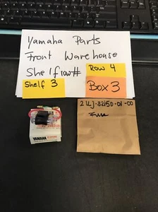 Yamaha OEM Part 1UY-82150-00-00 FUSE HOLDER ASSY - Picture 1 of 8
