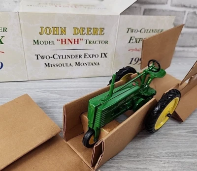 ERTL John Deere Model HNH Tractor 1999 Two-Cylinder Expo IX Single Front Tire - Image 1 of 4