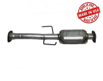 Convertidor catalítico trasero para Toyota Tacoma 00-04 REF# 18001 Foto 1 de 4