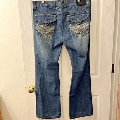 Jeans Xtreme Couture de Affliction para Hombres 34 Azul Y2K Puntada Gruesa Desteñido Grunge Foto 1 de 4